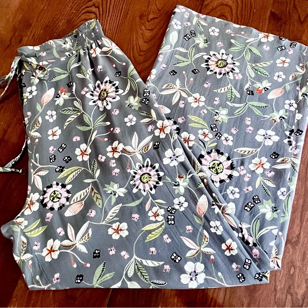 NWOT - ANGIE Wide Leg Pants - floral rayon elastic waist - Picture 6 of 6